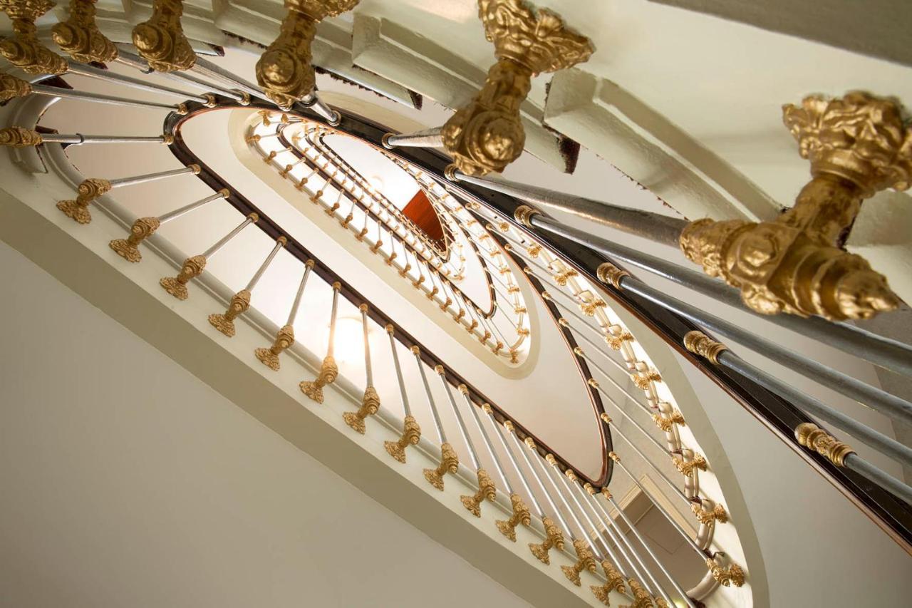 Hotel Du Printemps Париж Екстериор снимка