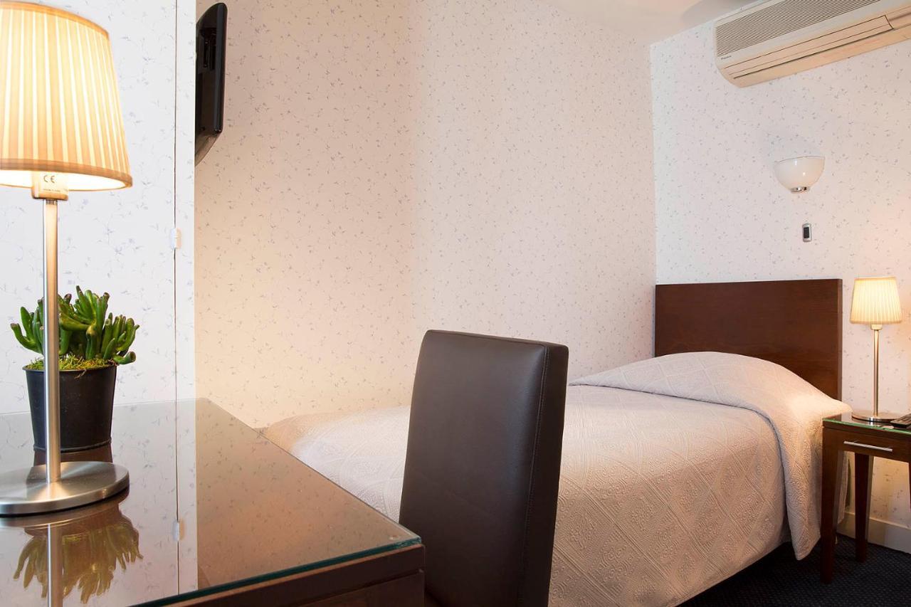 Hotel Du Printemps Париж Екстериор снимка